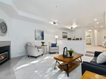 9039 NE Juanita Drive