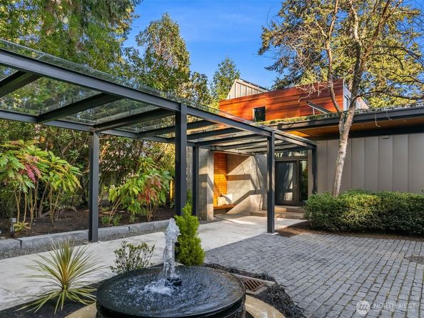 7268 Madrona Drive NE, Bainbridge Island WA 98110