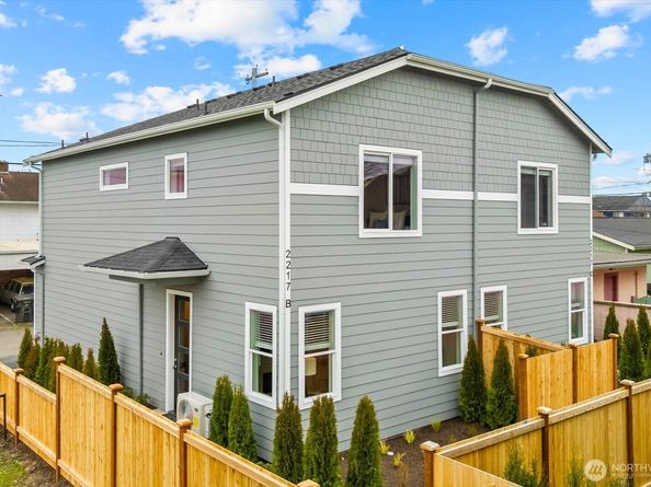 2217 Hoyt Avenue B, Everett WA 98201