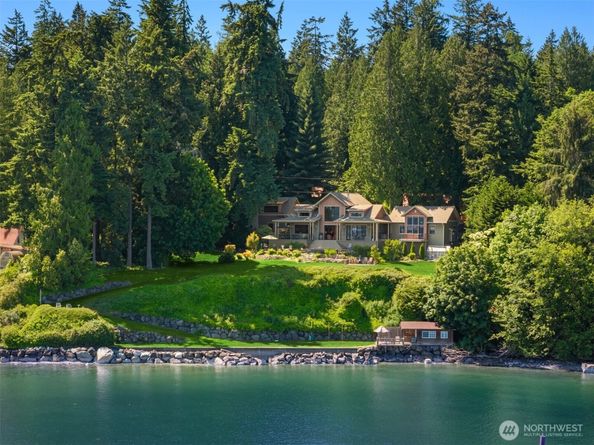 15550 Sandy Hook Rd NE, Poulsbo WA 98370