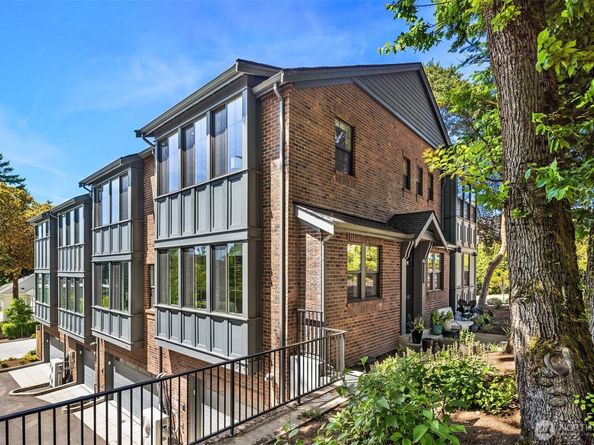 901 W McGraw Street 6, Seattle WA 98119