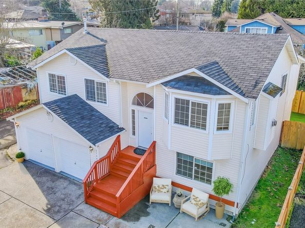 9744 57th Avenue S, Seattle WA 98118