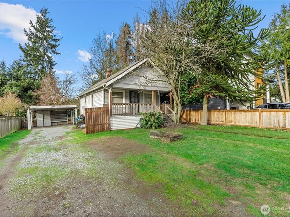 9007 Dayton Avenue N, Seattle WA 98103