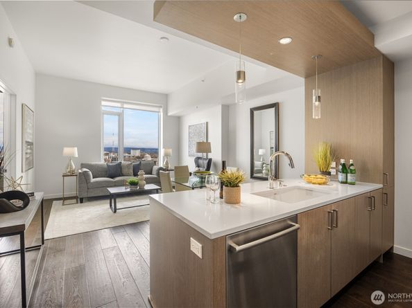 1321 Seneca Street 2202, Seattle WA 98101