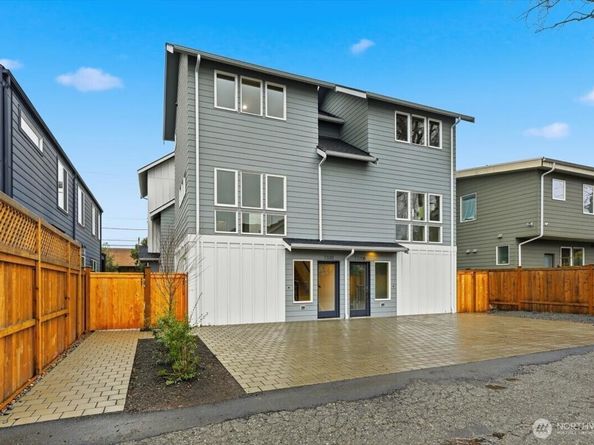 7320 11th Avenue NE, Seattle WA 98115