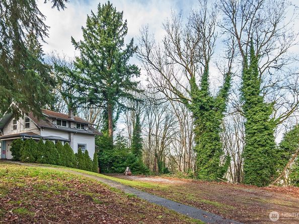 4729 Mount View Drive S, Seattle WA 98108