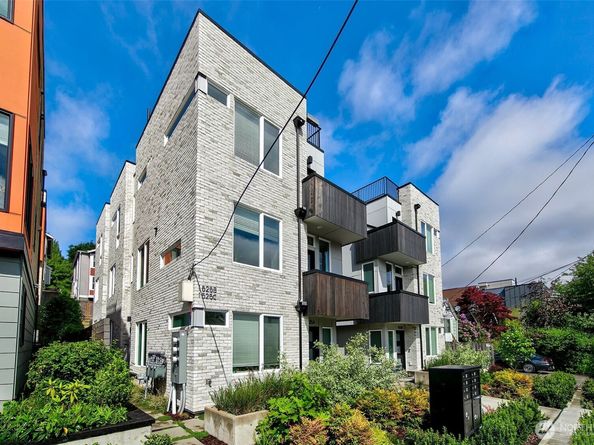 1525 C 17th Avenue S, Seattle WA 98144