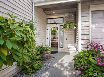 1400 Bellevue Way SE