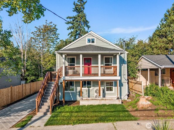 9547 Wallingford Avenue N, Seattle WA 98103