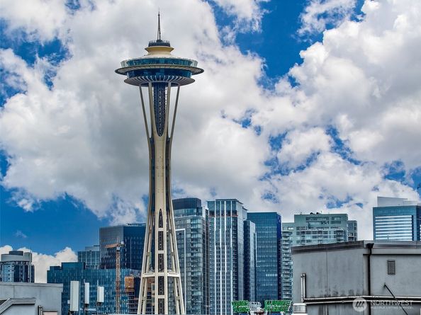 626 4th Avenue W 305, Seattle WA 98119