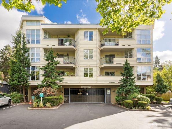 424 102nd Street SE 108, Bellevue WA 98004