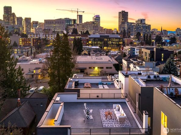 814 14th Avenue C, Seattle WA 98122