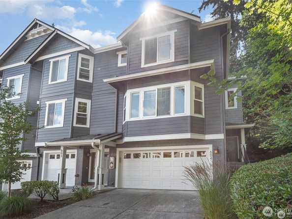 5523 Lakemont Boulevard SE 604, Bellevue WA 98006