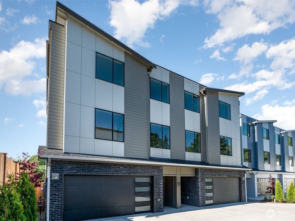 1520 243rd Place SW B, Bothell WA 98021