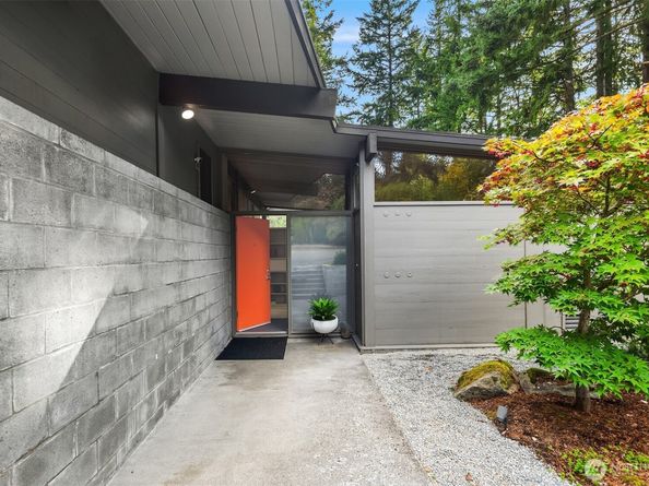 14827 SE 55th Street, Bellevue WA 98006