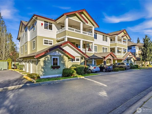 23924 NE 115th Lane 304, Redmond WA 98053