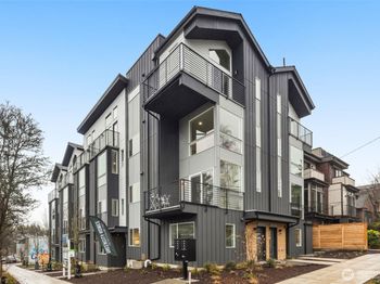 2017 W Bertona Street