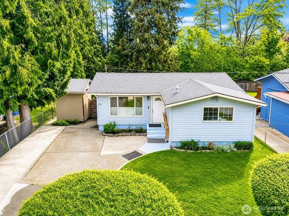 6950 24th Avenue SW, Seattle WA 98106