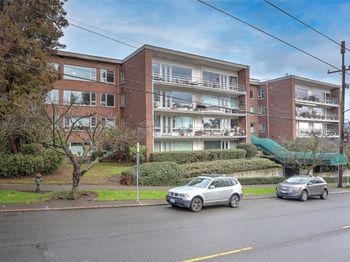 530 W Olympic Place