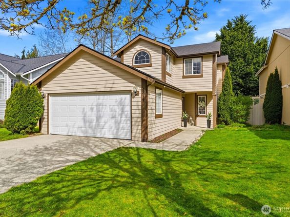 8913 1st Place SE, Lake Stevens WA 98258