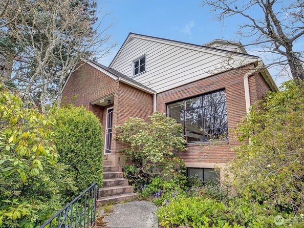3002 NW 70th Street, Seattle WA 98117