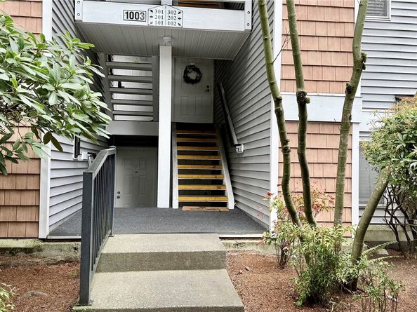 1003 156th Avenue NE A102, Bellevue WA 98007