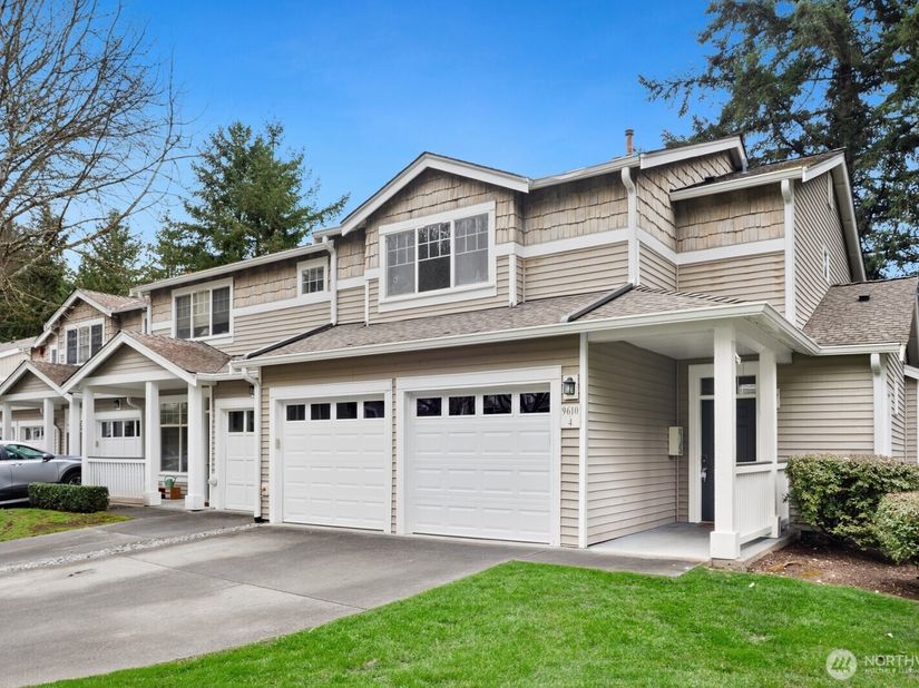 9610 179th Place NE 4, Redmond WA 98052