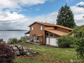 26 E Port Garden Dr