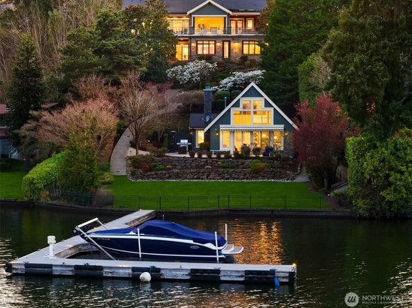 4102 100th Avenue SE, Mercer Island WA 98040