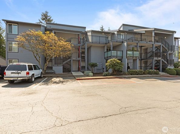 2517 NE 4th Street 523, Renton WA 98056