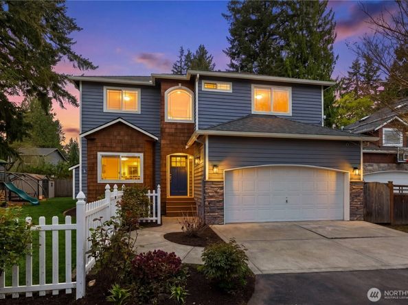 10729 23rd Avenue NE, Seattle WA 98125