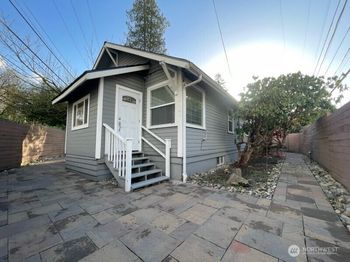 9728 23rd Avenue NE