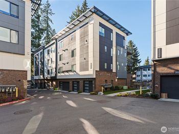 15538 NE 15th Place