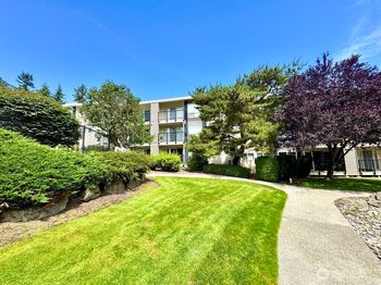 12701 NE 9th Place
