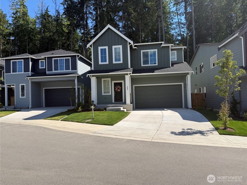 292 NE Shadowhawk Lane, Bremerton WA 98311