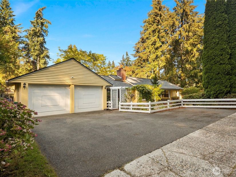 2108 NE 165th Street, Shoreline WA 98155
