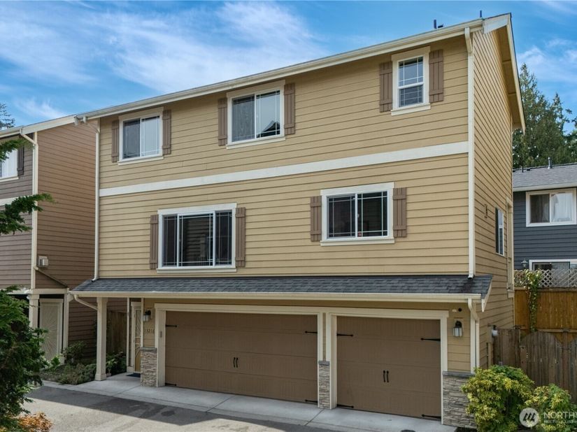 13216 33rd Place W 3, Lynnwood WA 98087