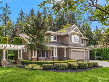 13102 Trail Heights Court NE