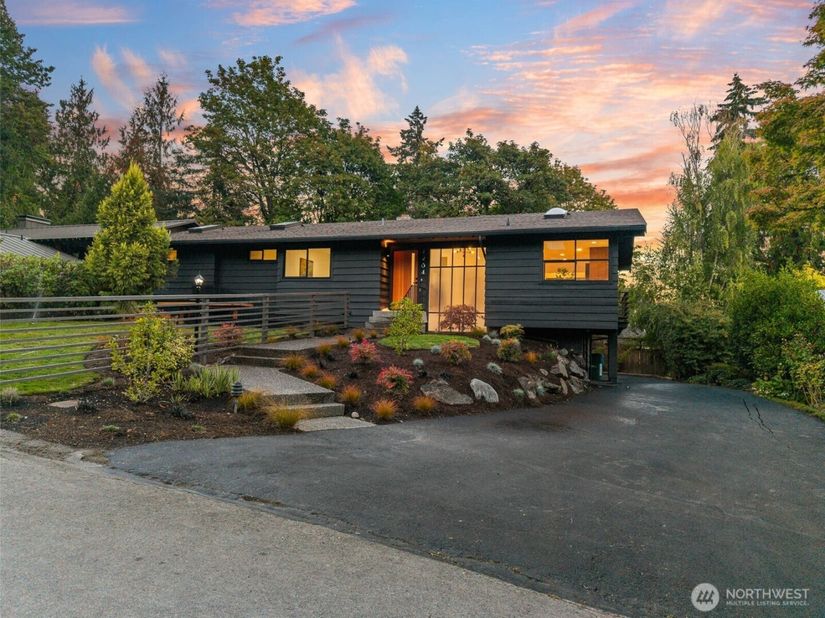 4234 NE 89th Street, Seattle WA 98115