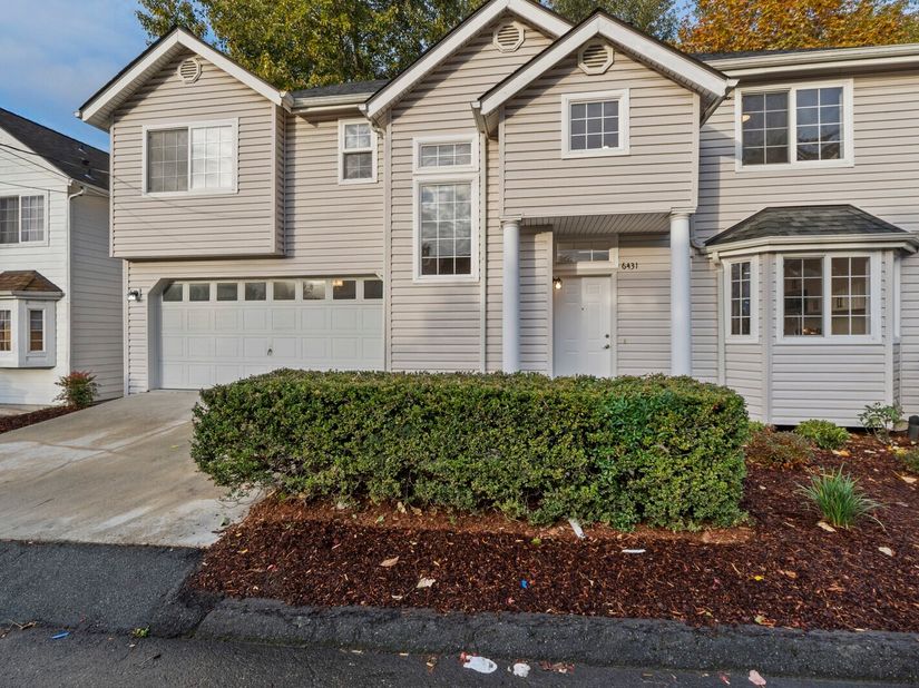 6431 24th Avenue S, Seattle WA 98108