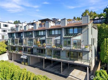 2030 13th Avenue W