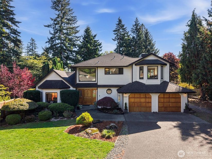 10827 NE 183rd Court, Bothell WA 98011