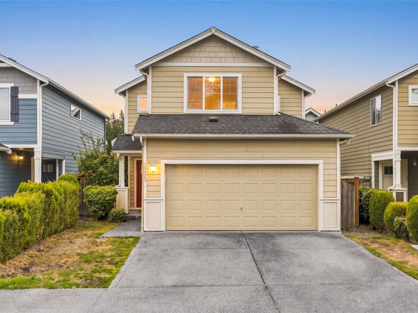 19423 Meridian Place W, Bothell WA 98012