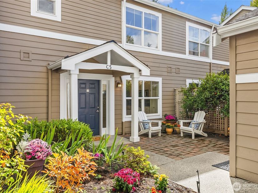 1230 Weaver Road NW C5, Bainbridge Island WA 98110