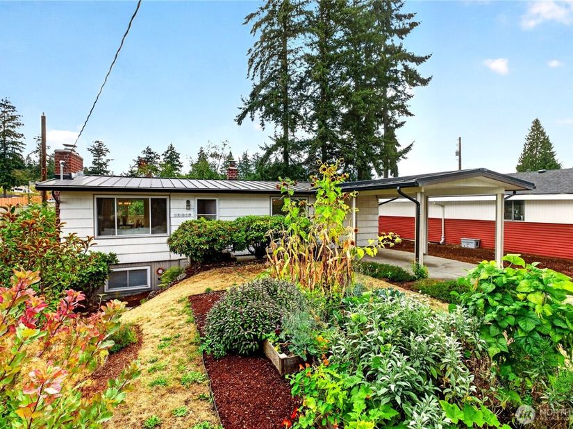 13812 9th Place S, Burien WA 98168