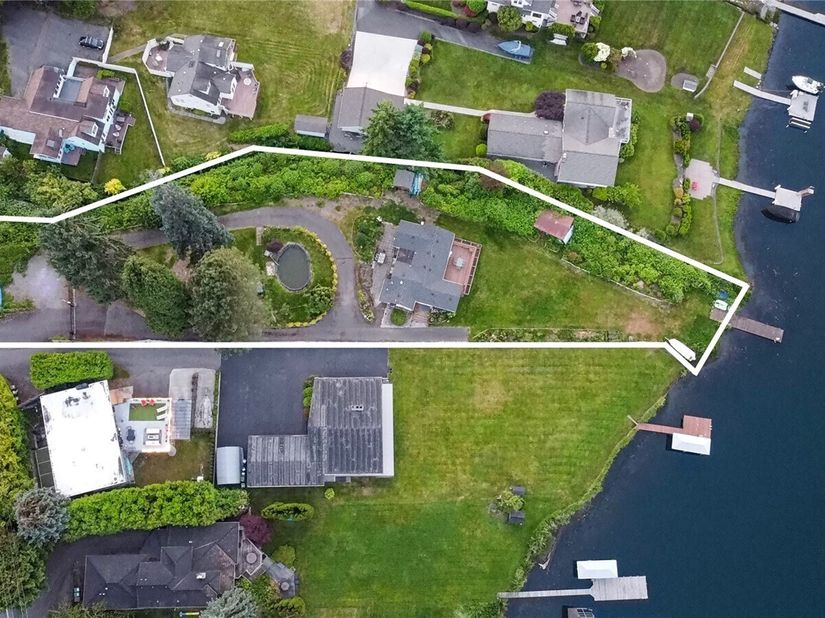 5104 NW Sammamish Road, Issaquah WA 98027