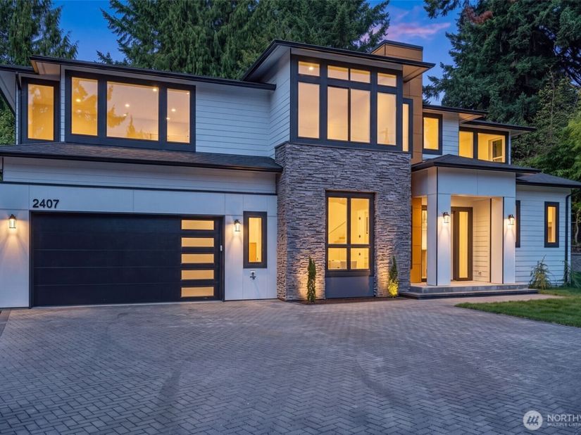 2407 192nd Street SE, Bothell WA 98012