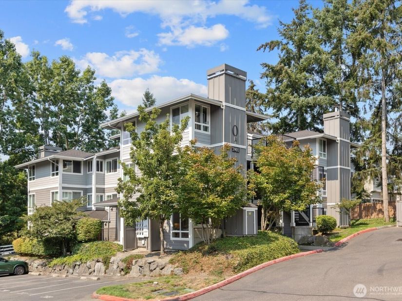 3901 243rd Place SE O103, Bothell WA 98021