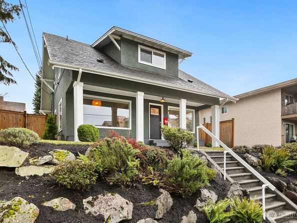 4207 SW Manning St, Seattle WA 98116