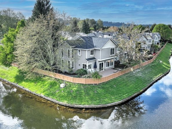 5701 S 234th Street 29, Kent WA 98032